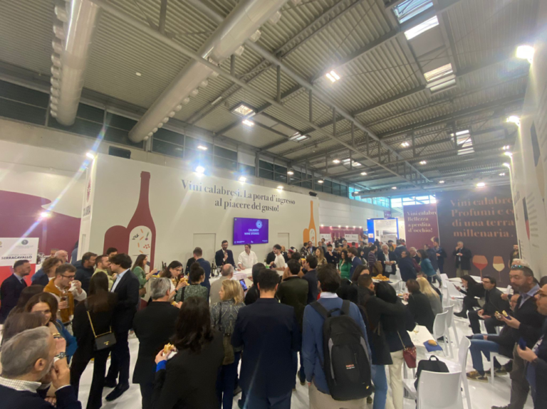 La Calabria al Vinitaly fa 1.000.000